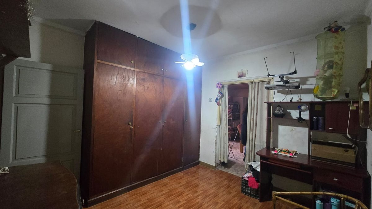 0ac69fe8-e938-4181-8375-c45399edc5ca-1