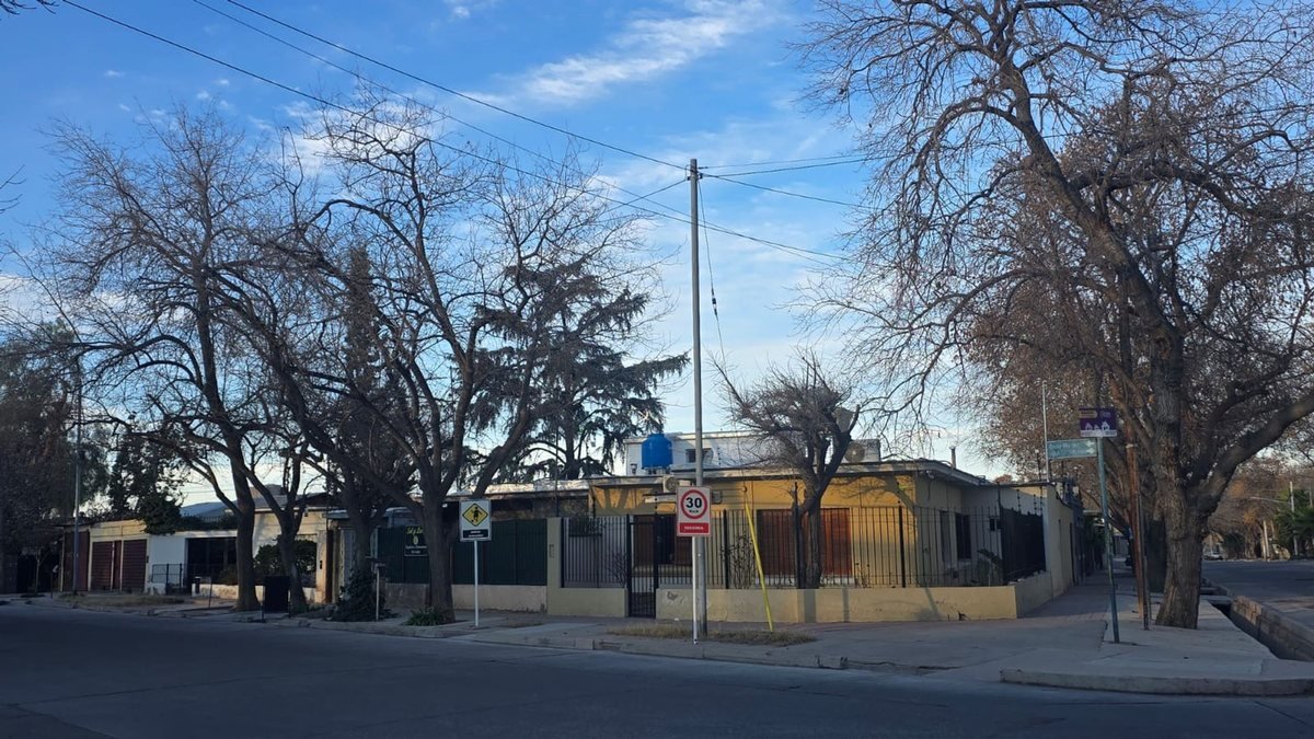 16c3e2c5-536e-43e7-911c-5065ce48311f-1