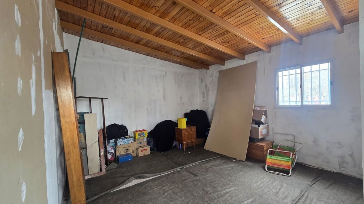 16d83d73-57d9-4c69-ba10-90ce14f8a09a-1