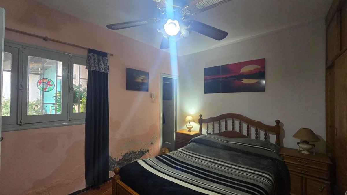 1cf6b224-1339-4c4b-84a1-43a124a73082-1