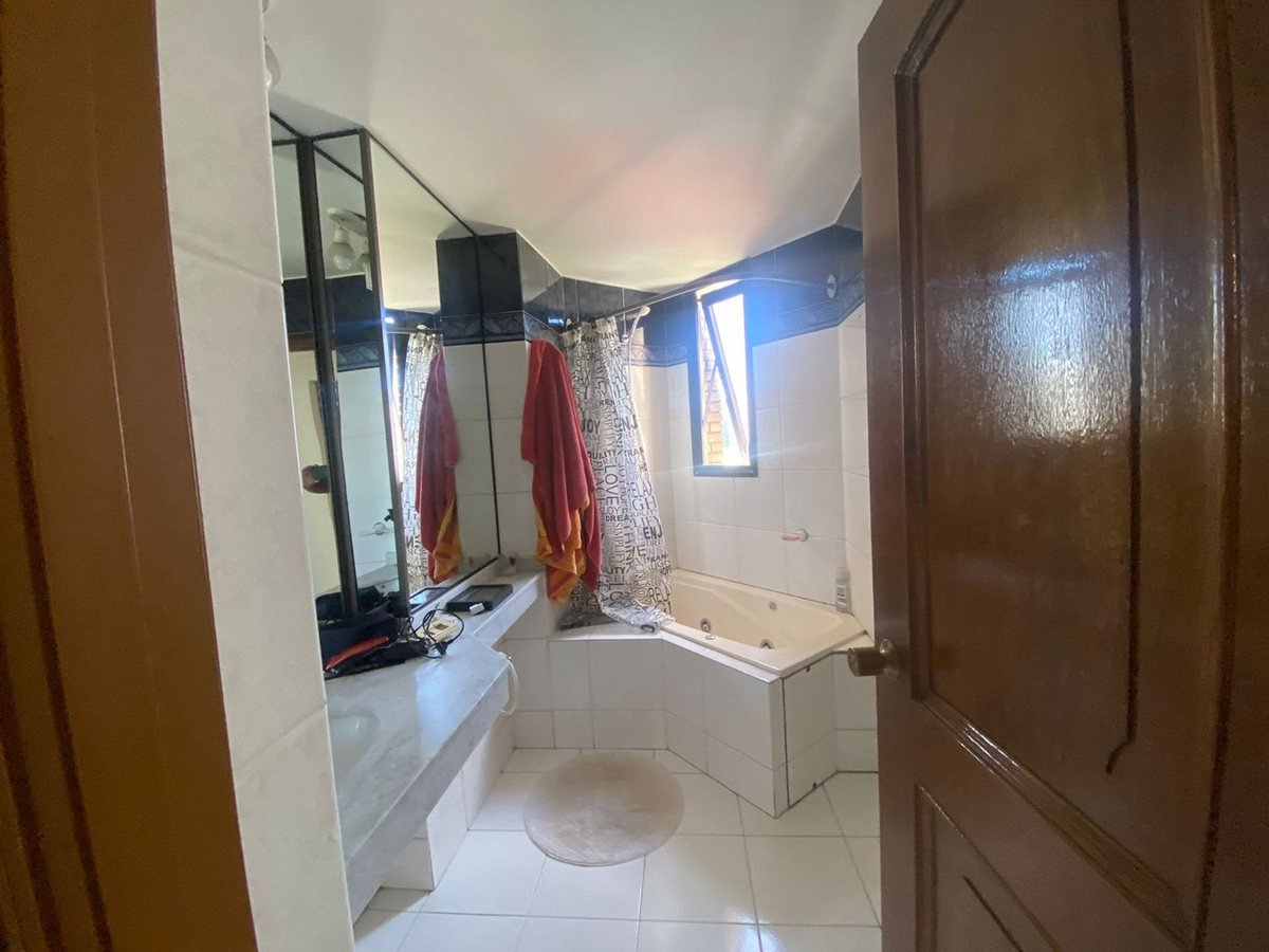 1fb40e4e-3704-442e-8b89-0b14c9de9168-2