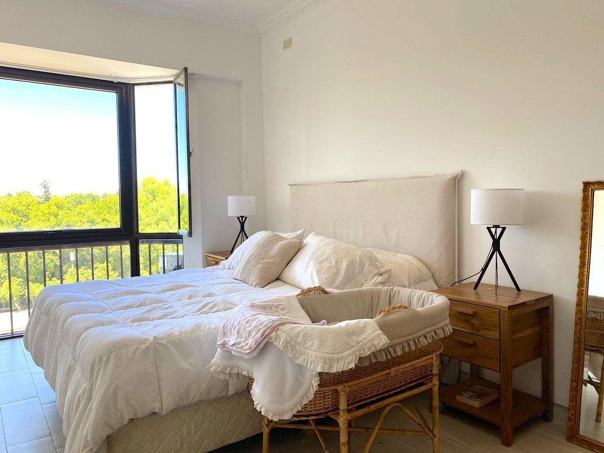 a46850ed-df6a-414f-aac1-b074d6a4a478-2