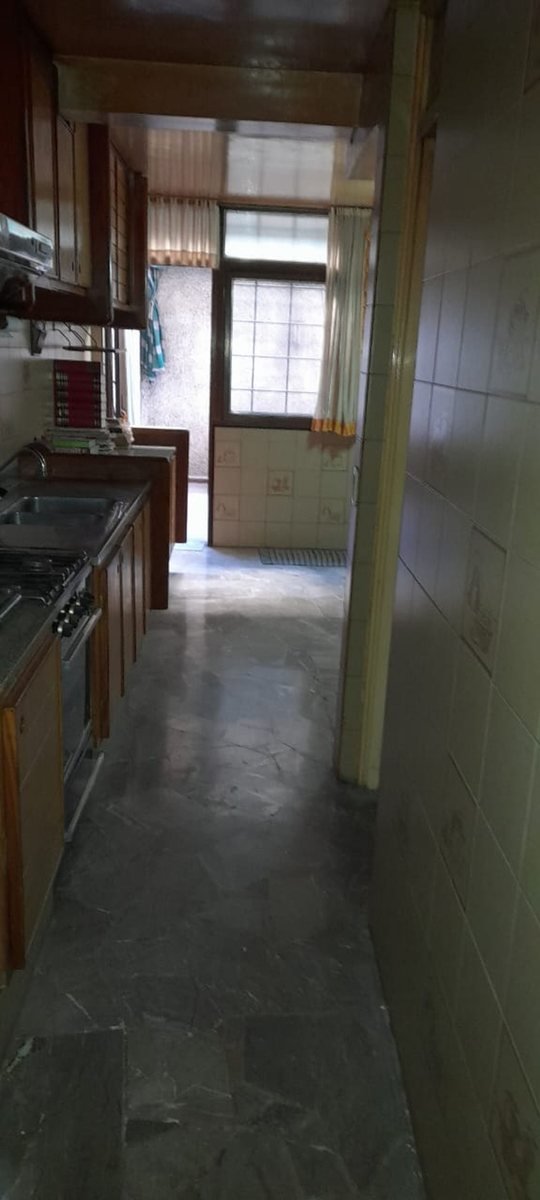 c8ab621c-1e75-4e69-a716-3573b567dfc0-1