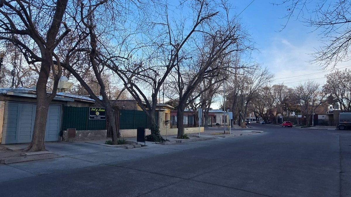 f21bc3fd-c6e3-400c-aa32-5bbdfd3844d1-1