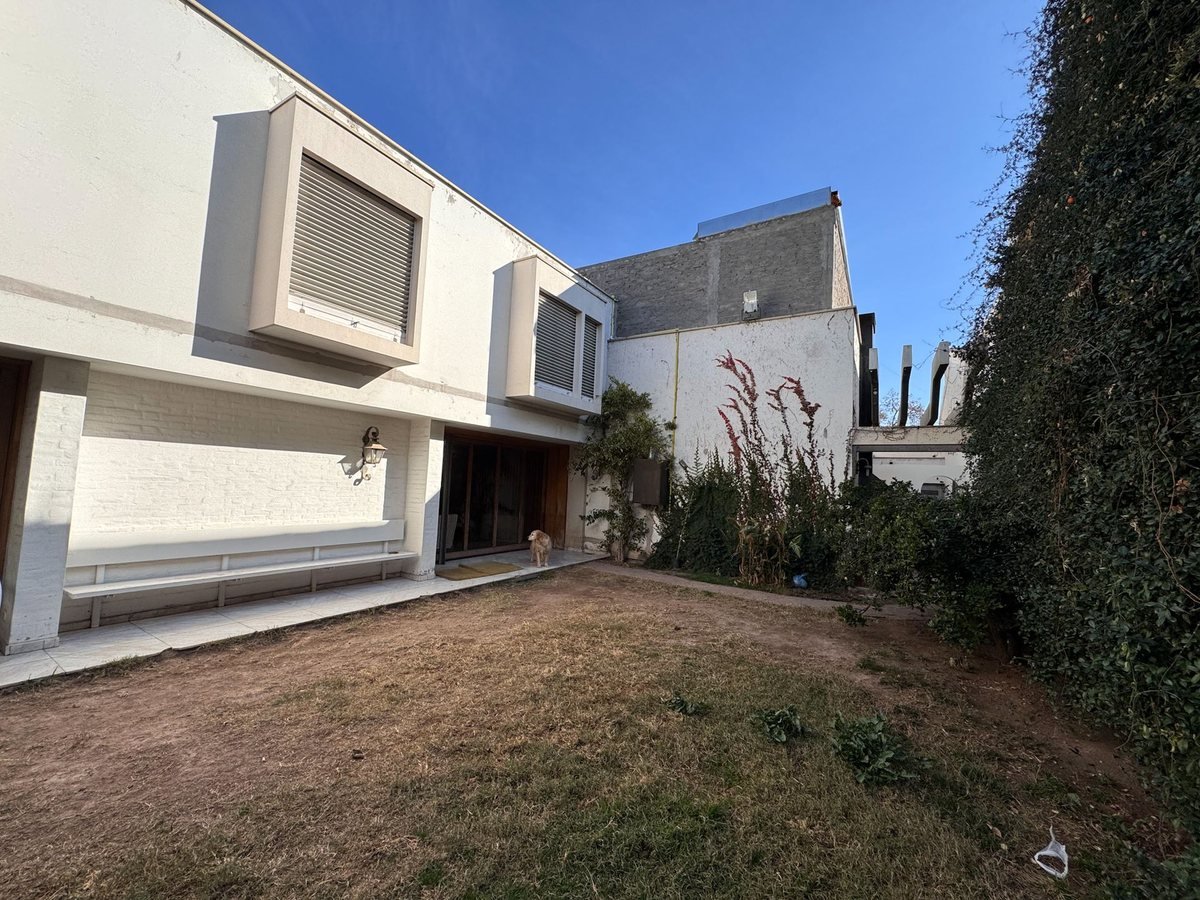 f578ce2d-7fd3-46fe-b23c-de5eb55d1968-1